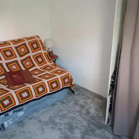 Hotes A Louer Port-frejus 홈스테이
